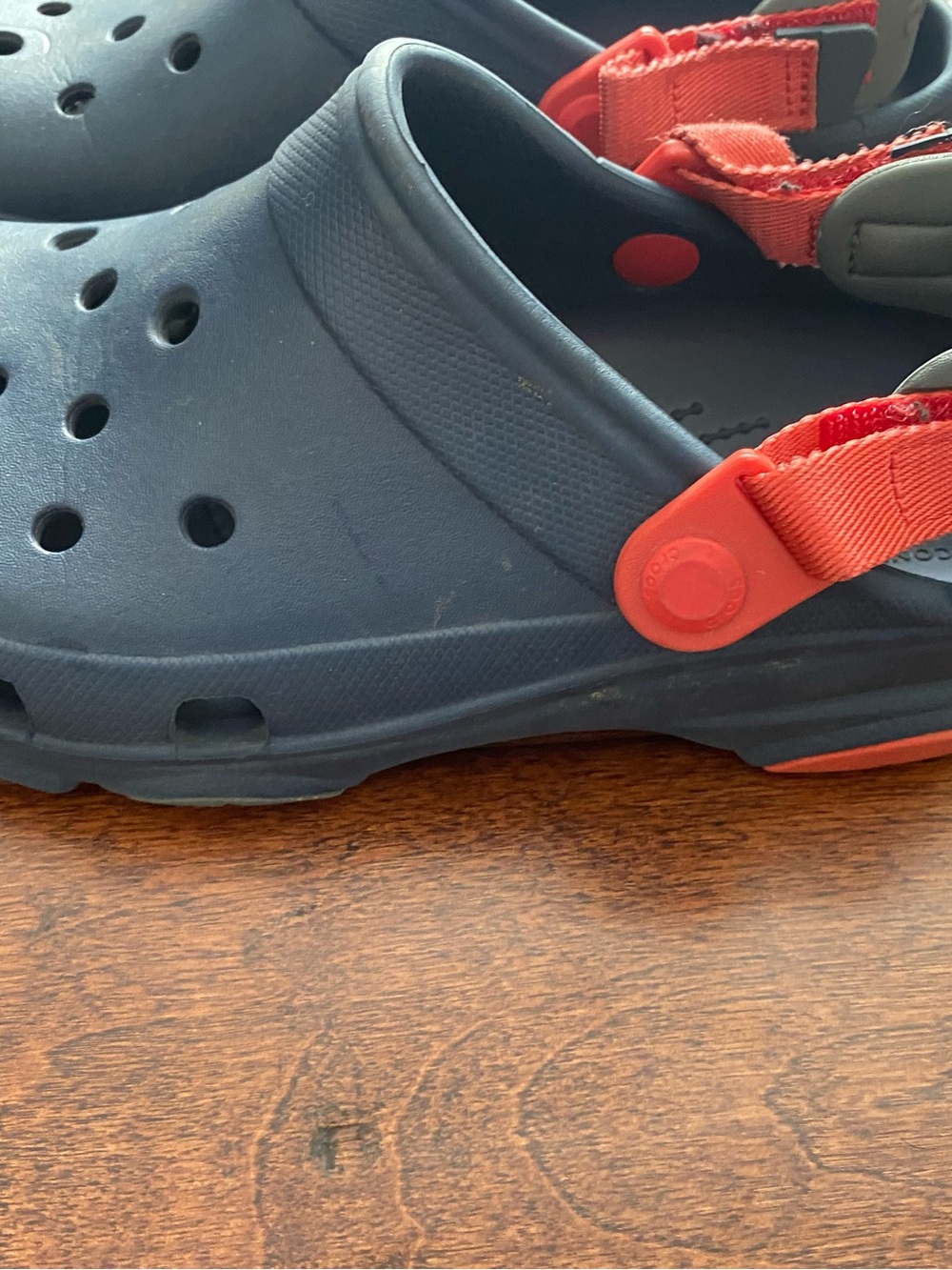 Crocs Kids Classic All-Terrain Clog Navy Blue / Red Strap - Size Junior J6